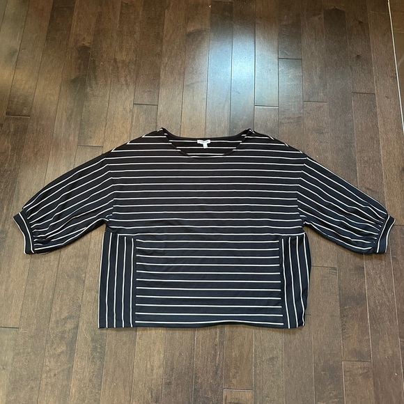 Dressy and Boxy Reitmans Sweatshirt - Picture 1 of 4